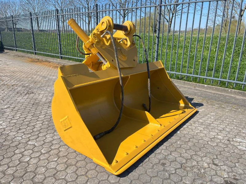 Cat  320 Tilt bucket B Linkage