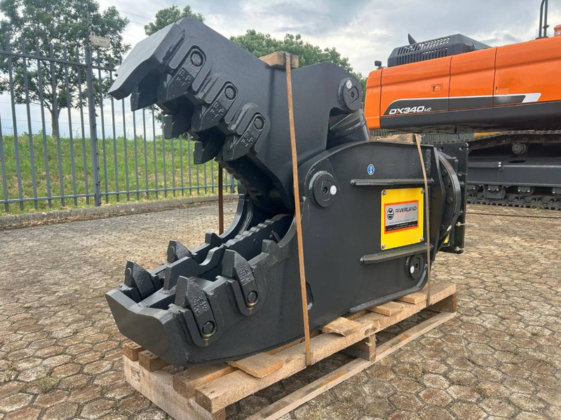 Mustang RH12 Hydraulic rotating pulverizer